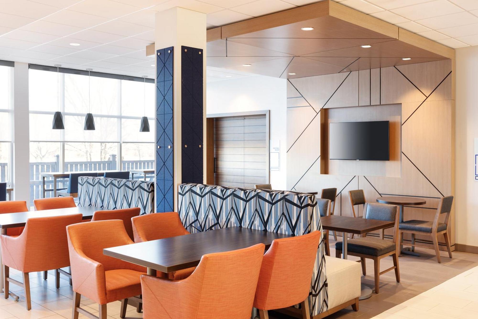 Holiday Inn Express & Suites Memphis East By Ihg Exterior foto
